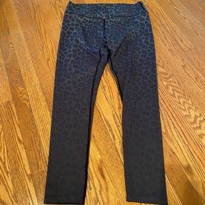 VIE active green leopard leggings